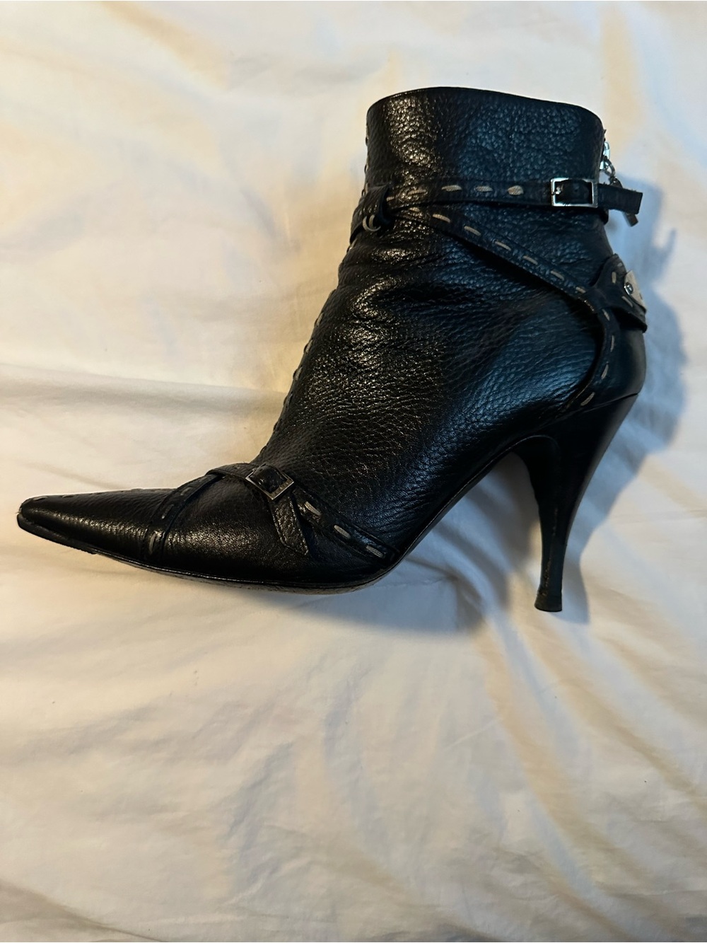Fendi Black Pointed-Toe Leather Ankle Boots - Picture 4 of 5
